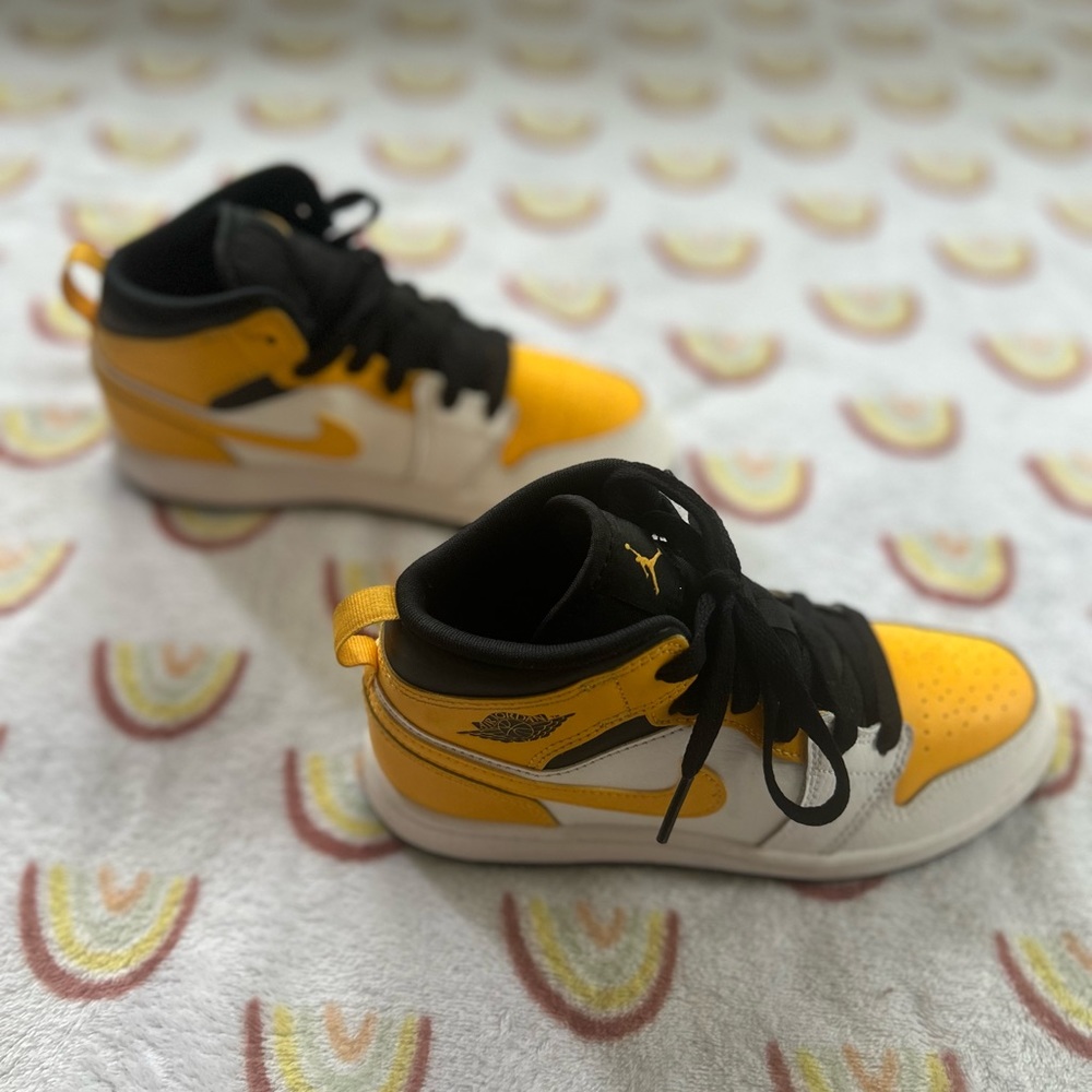 black and yellow #1s